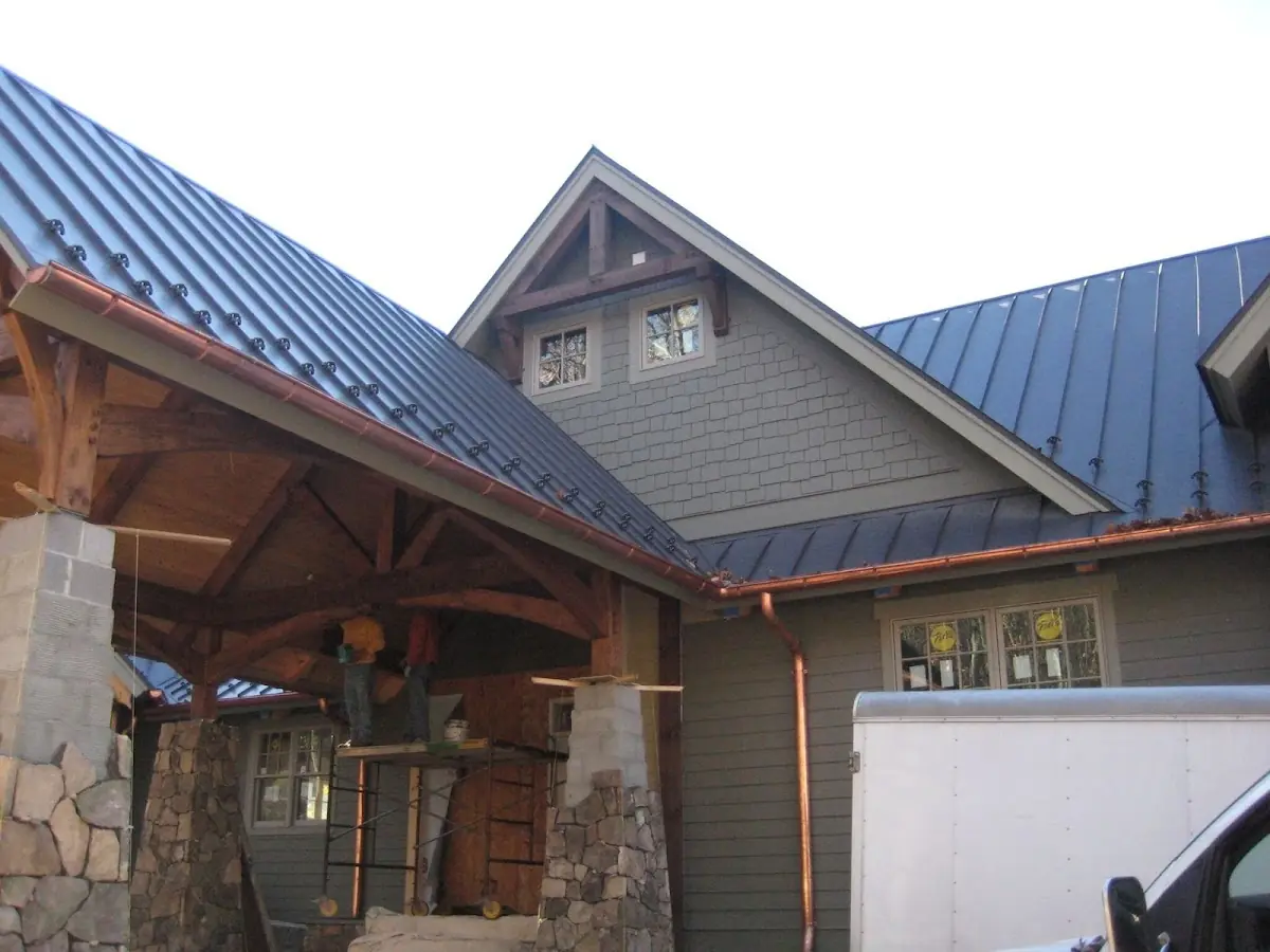 Craftsman Roofing team delivering quality roofing work in Oregon
